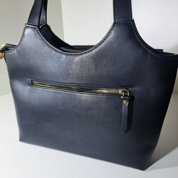 Luxury Beige GG Canvas Shoulder Bag with Black Handles and Web Stripe - Picture 5 of 7